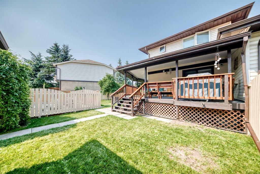 Photo 9 of 37, 31 Ranchero Bay NW