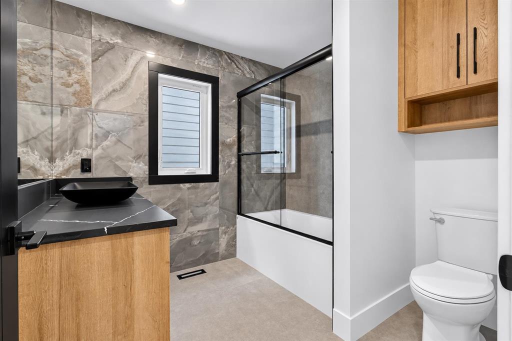 Photo 25 of 50, 615 55 Avenue SW