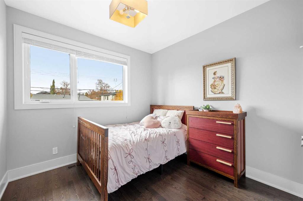 Photo 37 of 50, 2750 26 Avenue SW