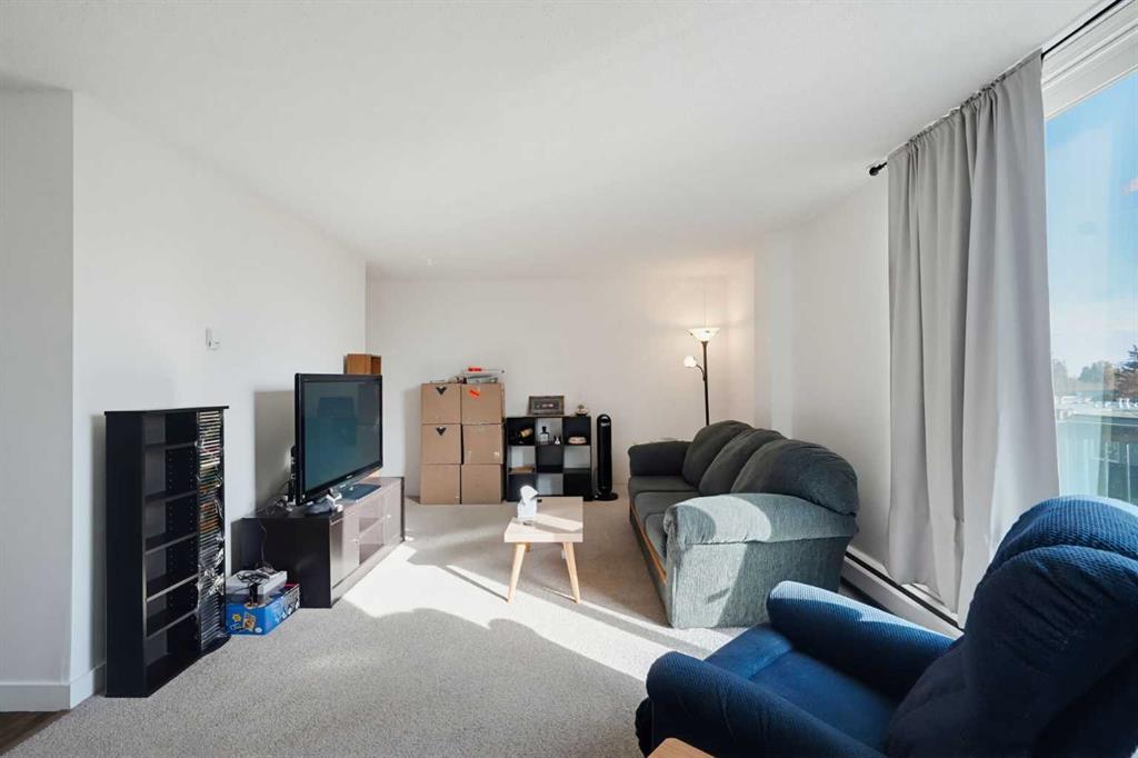 Photo 13 of 24, 302 - 3522 44 Street SW