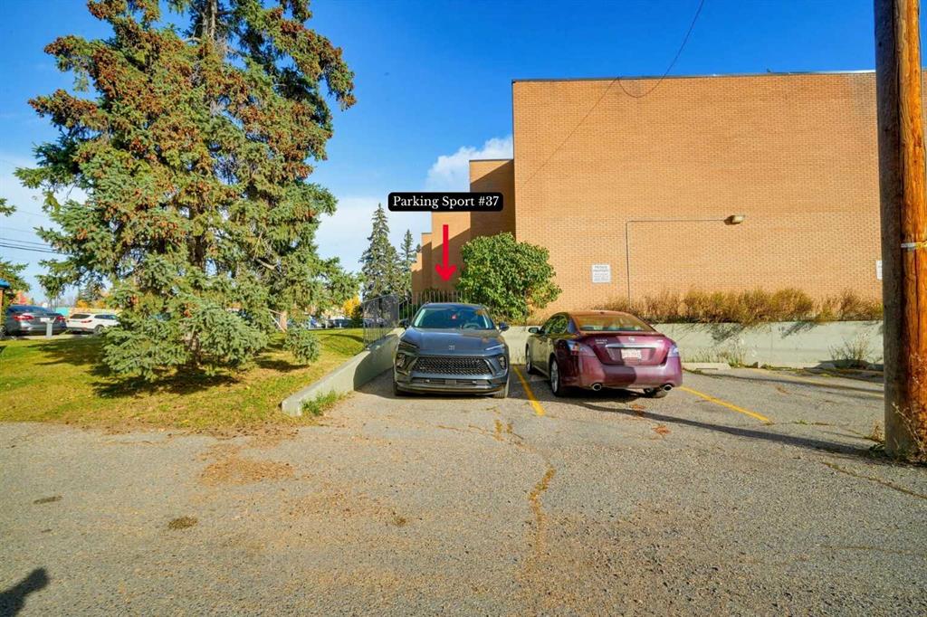 Photo 20 of 24, 302 - 3522 44 Street SW