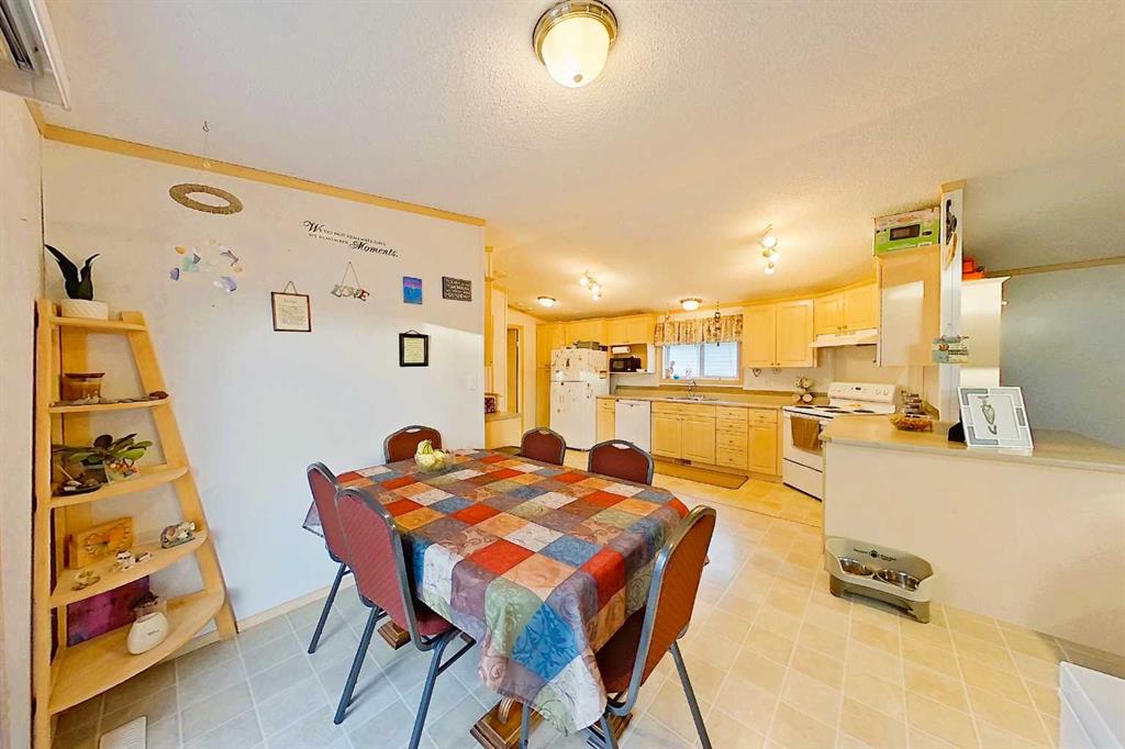 Photo 17 of 48, 308 1A Avenue SW