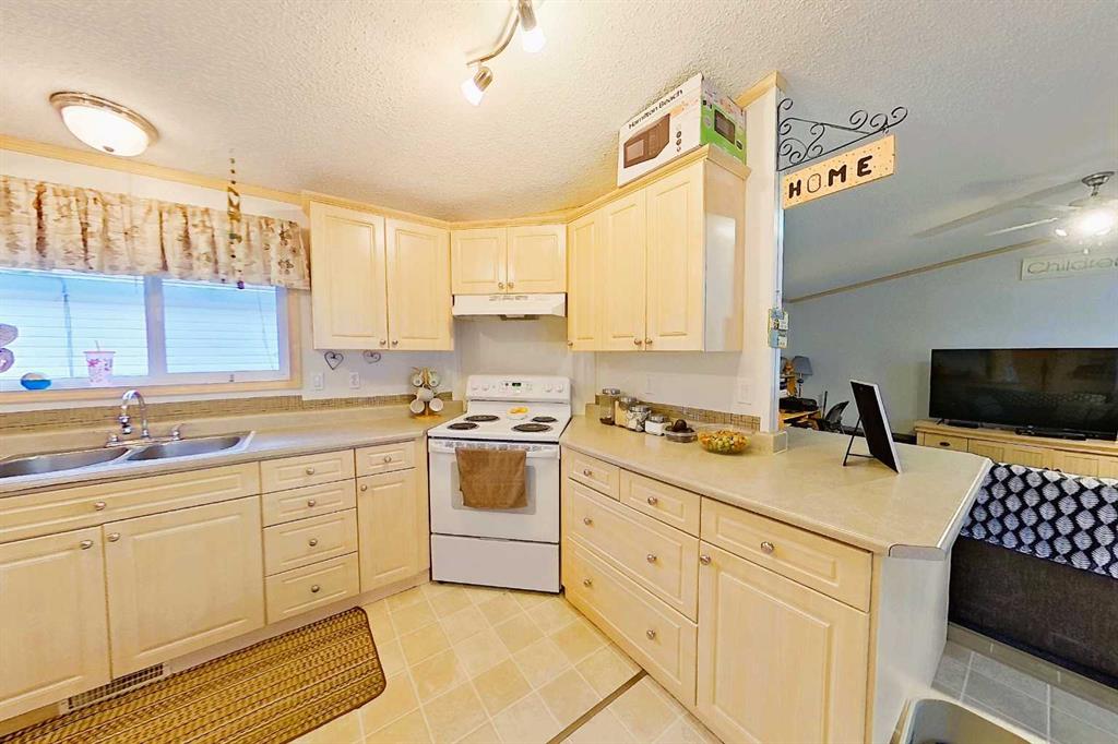 Photo 20 of 48, 308 1A Avenue SW