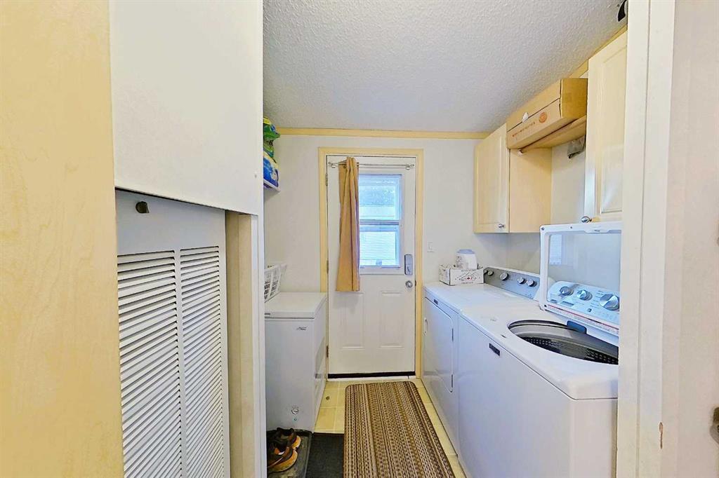 Photo 26 of 48, 308 1A Avenue SW