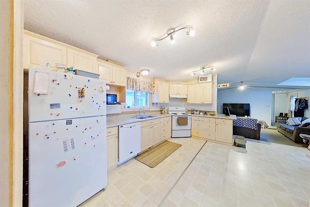 Photo 27 of 48, 308 1A Avenue SW