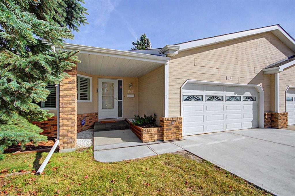 Photo of 164 Strathaven Circle SW