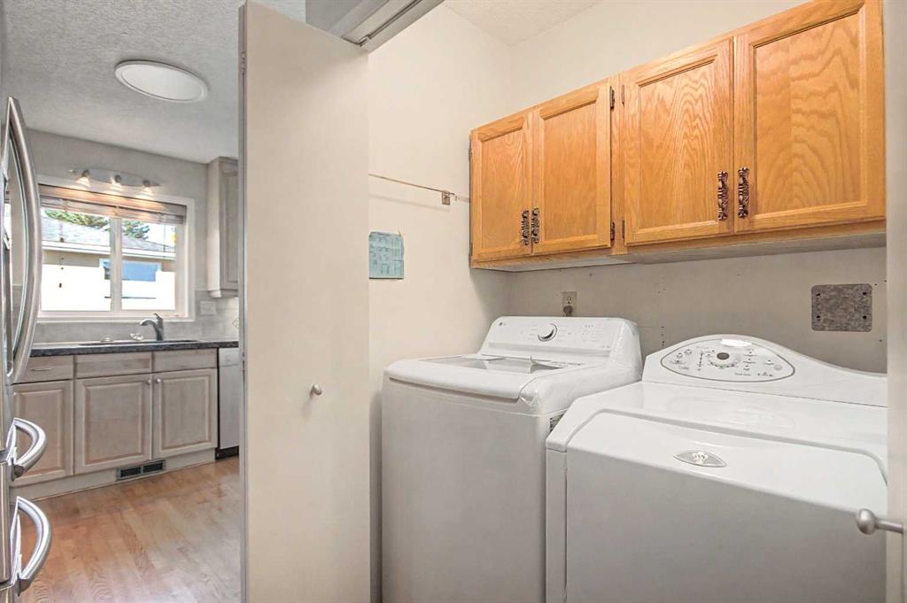 Photo 13 of 41, 164 Strathaven Circle SW