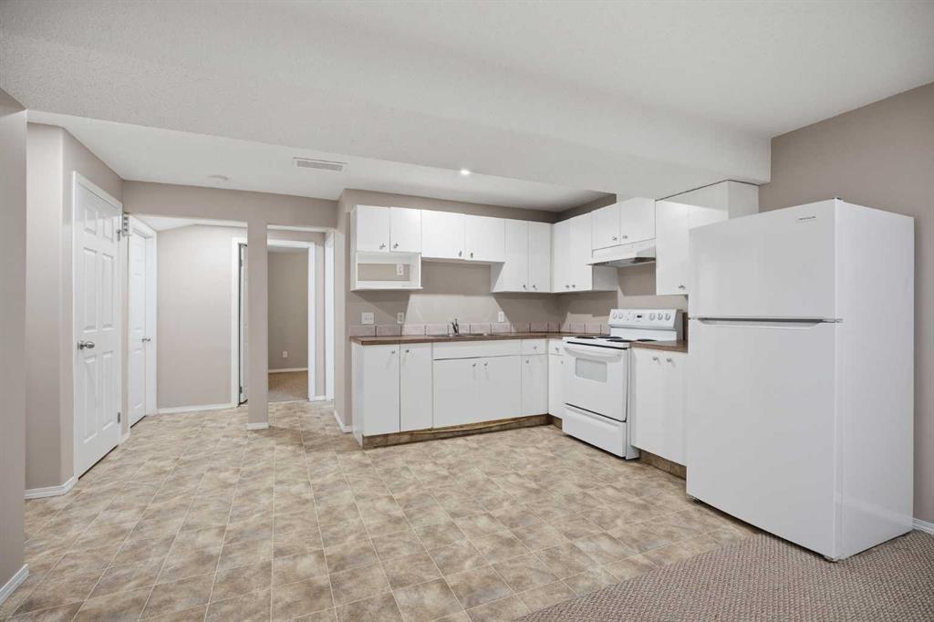 Photo 39 of 48, 249 Saddlecrest Way NE