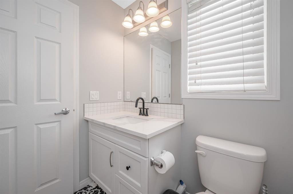 Photo 24 of 30, 4044 Windsong Boulevard SW