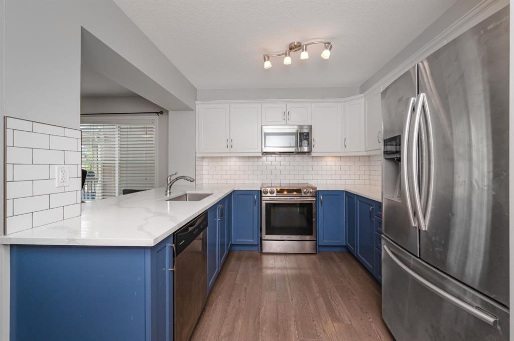 Photo 5 of 30, 4044 Windsong Boulevard SW