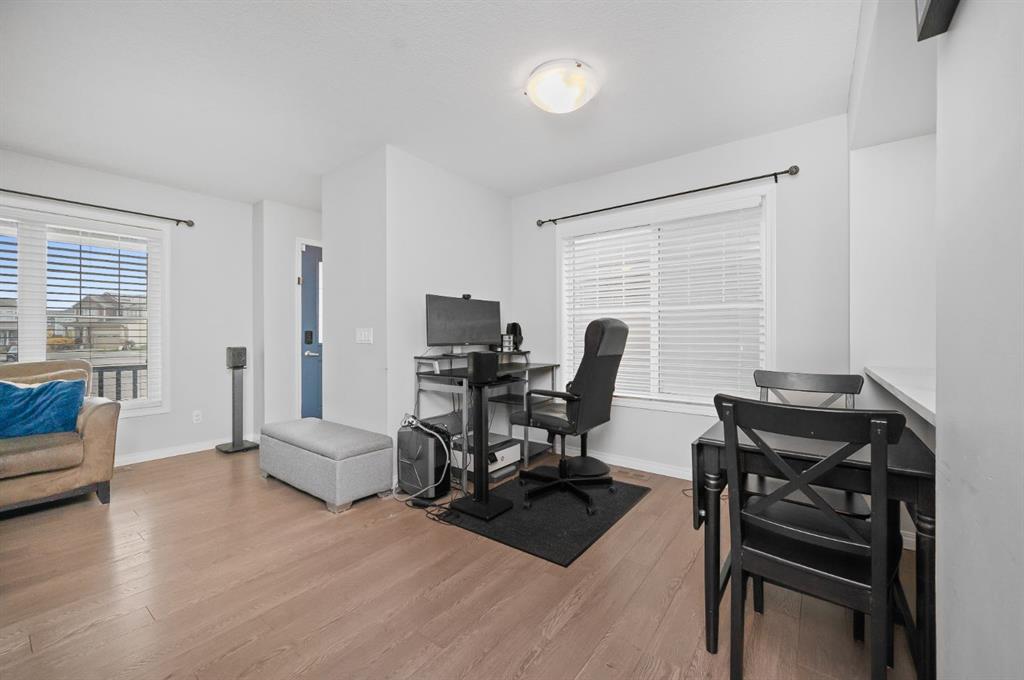 Photo 9 of 30, 4044 Windsong Boulevard SW