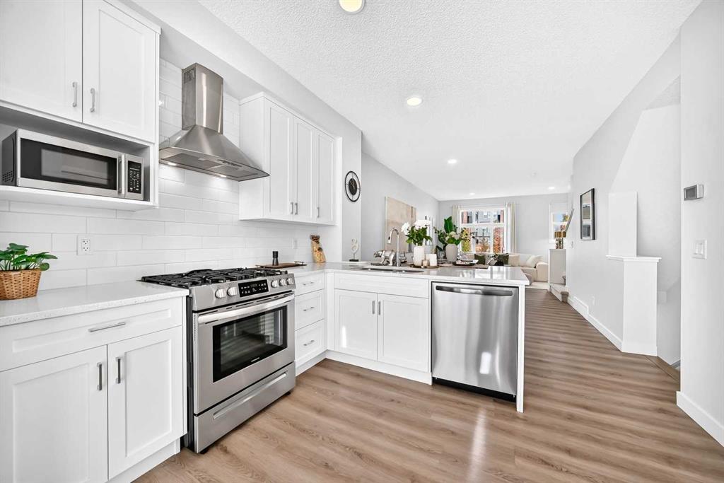 Photo 13 of 40, 91 Spring Willow Close SW