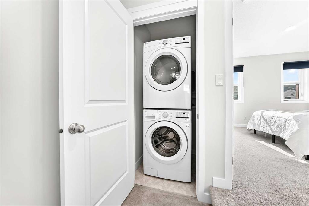 Photo 24 of 40, 91 Spring Willow Close SW