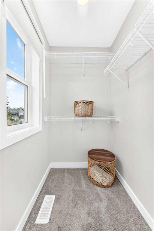 Photo 31 of 40, 91 Spring Willow Close SW