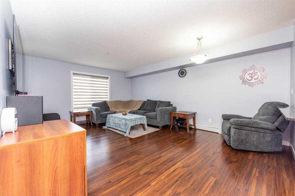 Photo 16 of 23, 2212 - 15 Saddlestone Way NE